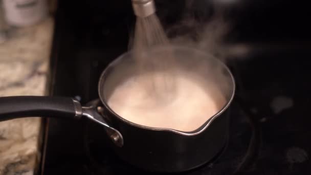 制作热巧克力 切碎巧克力片 热可可 — 图库视频影像