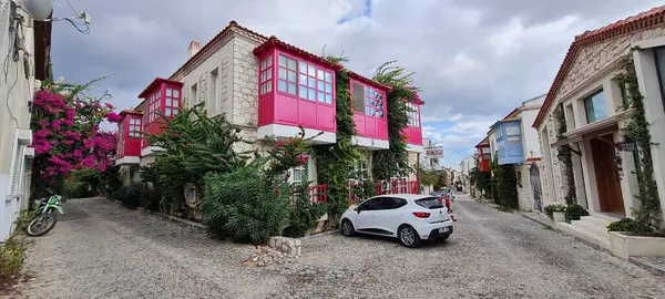 İzmir 'den Alacati Sokak ve Taş Evleri