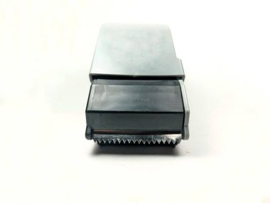 Bantlayıcı sade beyaz bir arkaplanda izole edildi