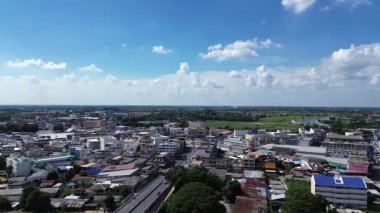 Ang Thong şehrinin hava manzarası, seyahat, binalar, Tayland.