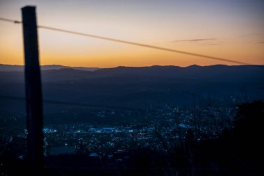 Arjantin, Cordoba 'nın alçak dağlarında yumuşak gün batımı.
