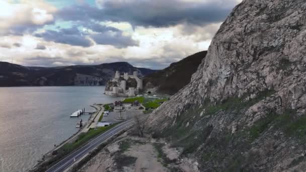 Forteresse Golubatskaya Sur Côte Danube Serbie — Video