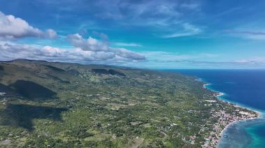 Gökyüzünden, Filipinler 'in renkli adası Cebu' nun Panoraması