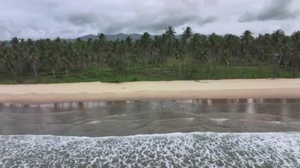 Waves Deserted San Vicente Long Beach Palawan Island Aerial View — стоковое видео