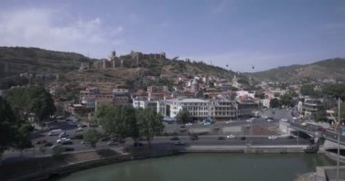 Eski Tiflis, Georgia 'nın Merkezinde Gün Panoraması