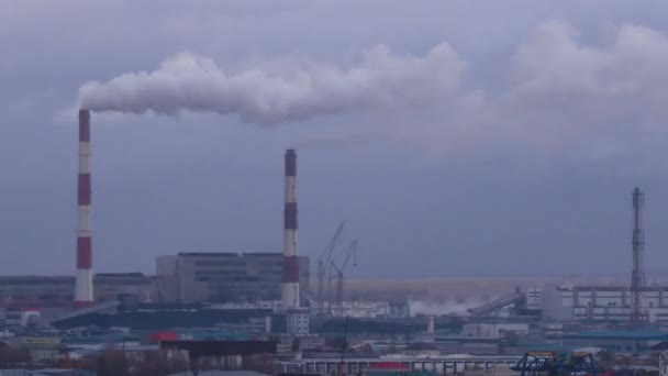 工厂烟道的时间流逝全景 — 图库视频影像