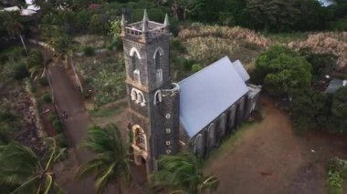 Mauritius 'un Doğası Arasındaki Eski Katedral Kilisesi, Havadan Bakış