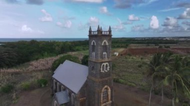 Mauritius 'un Doğası Arasındaki Eski Katedral Kilisesi, Havadan Bakış