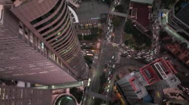 Akşam Parlayan Manila, Filipinler, Havadan Görüntü Üzerinde Uçmak