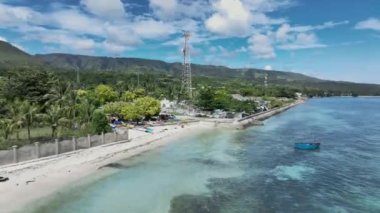 Cebu, Filipinler 'deki Oslob Adası' nın Renkli Panoraması