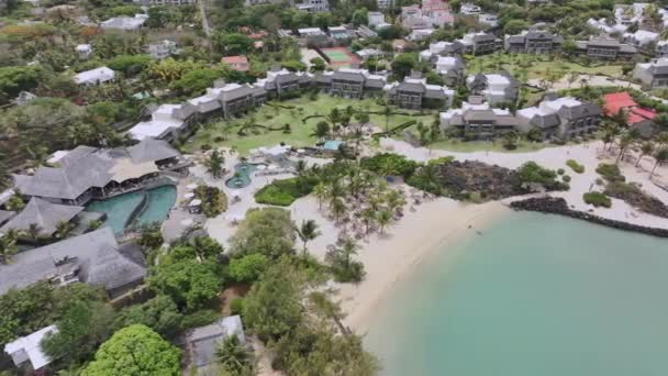 Hotel Luxury Dengan Pantai Dan Kolam Mauritius Pemandangan Udara — Stok Video