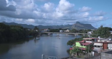 Mahebourg 'un Panoraması Ve Bir Köprüsü Olan Nehir, Mauritius