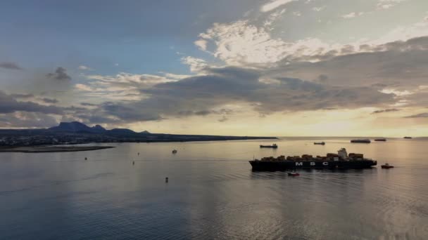 Traino Una Nave Carico Port Louis Mauritius Vista Aerea — Video Stock