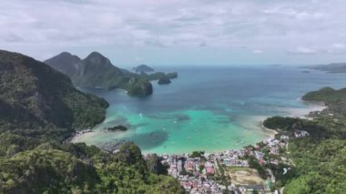 Palawan Adası 'ndaki El Nido Gölünün Panoraması, Hava Görüntüsü