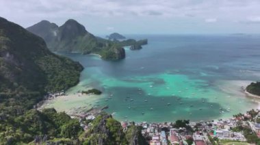Palawan Adası 'ndaki El Nido Gölünün Panoraması, Hava Görüntüsü