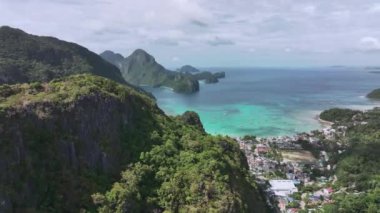 Palawan Adası 'ndaki El Nido Gölünün Panoraması, Hava Görüntüsü