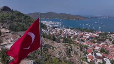 Tepedeki Büyük Türkiye Bayrağı ve Fethiye Panoraması, Hava Manzarası