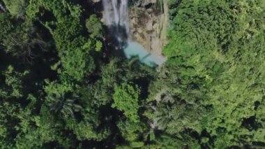 Cebu Adası 'nın Ormanları Arasındaki Tumalog Şelalesi, Hava Görünümü