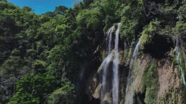 Cebu Adası 'nın Ormanları Arasındaki Tumalog Şelalesi, Hava Görünümü