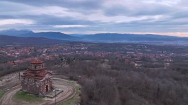 Kutsal Trinity Kilisesi Gornji Matejevac Sırbistan 'da, Hava Görünümü