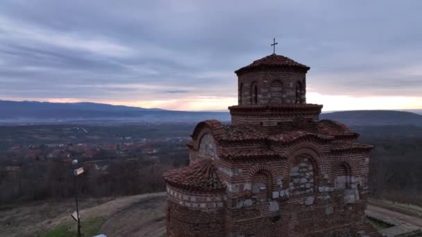 Biserica Sfânta Treime Gornji Matejevac Serbia Vederea Aeriană — Videoclip de stoc