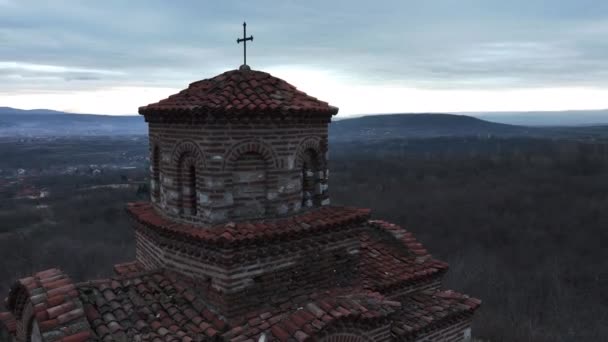 Церковь Святой Троицы Горни Матевац Сербии Вид Воздуха — стоковое видео