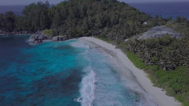 Rocks Waves Paradise Beach Seychelles Αεροφωτογραφία — Αρχείο Βίντεο