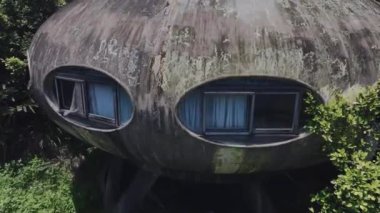 Terk Edilmiş UFO Tarzı Tatil Evleri Tayvan 'da, Hava Görünümü