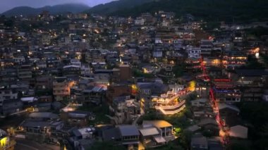 Tayvan 'da Gece Panoraması Parlayan Jiufen, Hava Görüntüsü