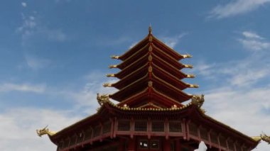 Rusya 'nın Elista Merkezinde Yedi Gün Pagoda