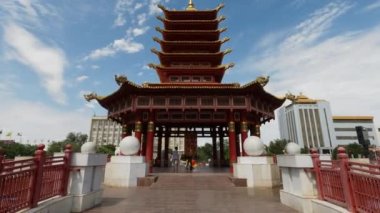 Rusya 'nın Elista Merkezinde Yedi Gün Pagoda
