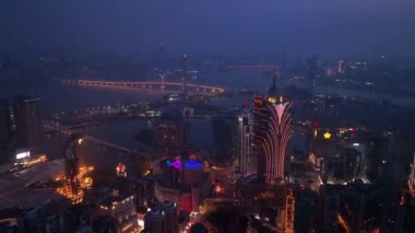 Macau şehir merkezinin akşam manzarası, hava manzarası.