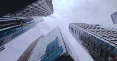 Hong Kong İş Merkezi 'ndeki Yüksek Binalar, Alt Manzara