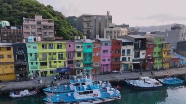 Tayvan 'daki Zhengbin Limanı Renkli Evleri, Hava Görünümü