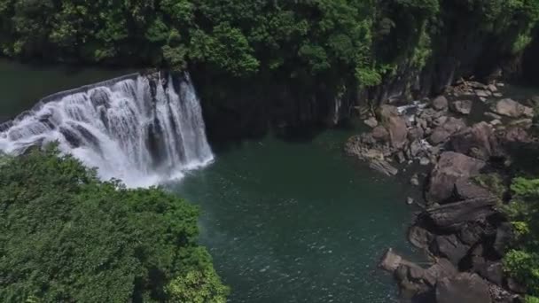 Zburând Peste Cascada Shifen Din Taiwan Vedere Aeriană — Videoclip de stoc