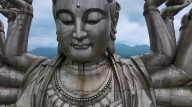 Tayvan 'da Bin El Guanshiyin Bodhisattva, Yakın Hava Görüntüsü