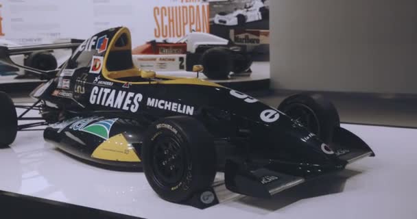 Renault Elf Formula Kampüs Arabası Grand Prix Müzesinde Macau — Stok video