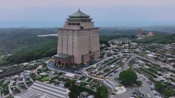 Mezarlık Ruhsal Gelişim Merkezi Tayvan Havadan Bakış — Stok video