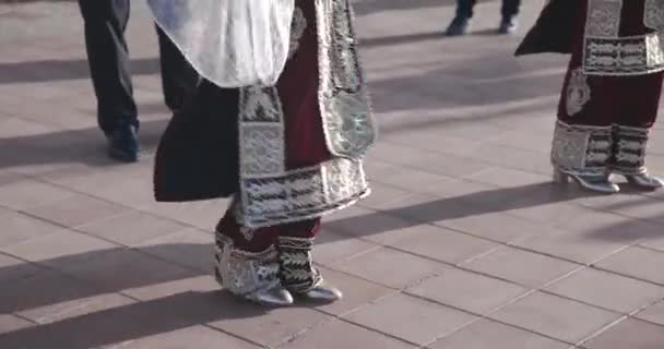 Usbekische Volkstänzer Roten Trachten Buchara Usbekistan — Stockvideo