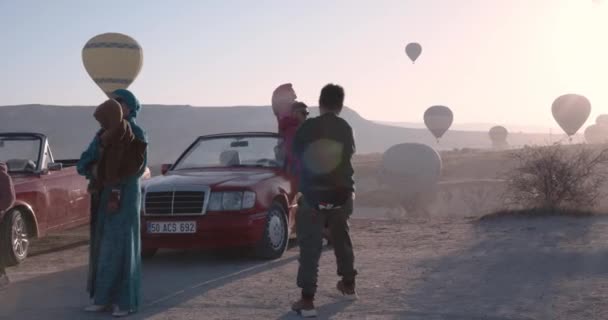 Fotografie Shoots Retro Cars Dawn Cappadocia Turecko — Stock video