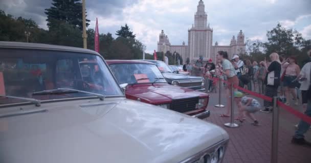 Lada Retro Autobeurs Moskou — Stockvideo