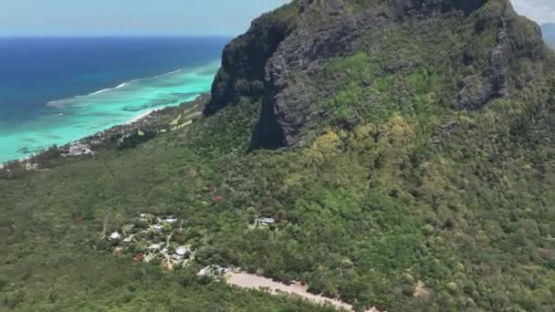 从Le Morne Brabant山看毛里求斯岛的景观 空中景观 — 图库视频影像