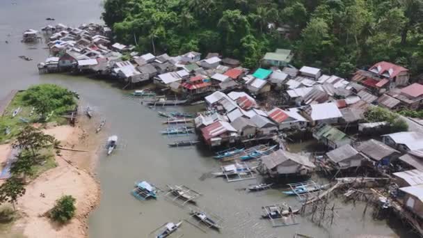 Филиппинская Деревня Воде Городе Тайтай Палаван Вид Воздуха — стоковое видео