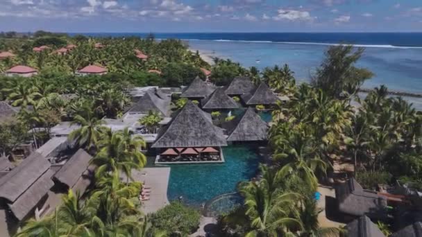 Tropisch Exotisch Hotel Aan Kust Van Indische Oceaan Uitzicht Lucht — Stockvideo