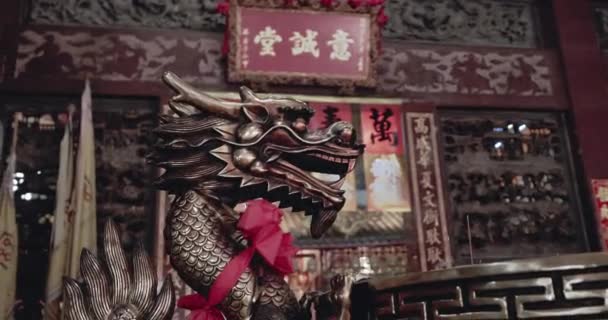 Tayvan Bir Tapınakta Kutsal Ejder Kasesi — Stok video