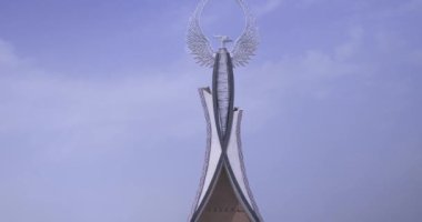 Yeni Özbekistan Parkı 'nda Bağımsızlık Yıldızı, Taşkent' in bir simgesi.