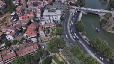 Tiflis 'in Merkezinde Uçan Hava Panoraması