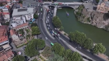 Tiflis 'in Merkezinde Uçan Hava Panoraması