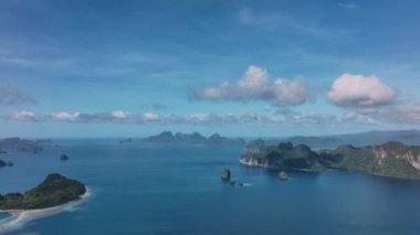 Filipinler, Palawan 'daki Vahşi Adalar' ın Manzaralı Hava Panoraması