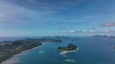 Filipinler, Palawan 'daki Vahşi Adalar' ın Manzaralı Hava Panoraması